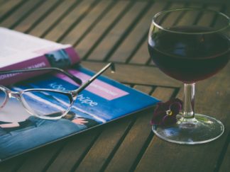 how to find the perfect bottle of wine with your iphone